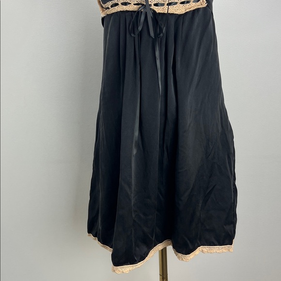 Vintage Betsey Johnson Silk Babydoll Slip Dress Black Cream Lace Trim Ribbons 2 - Picture 4 of 12